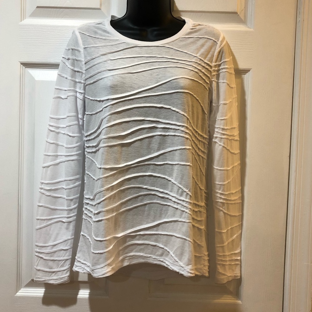 Simply Vera White Long Sleeve Top